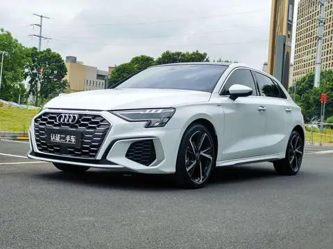 Audi A3 2023 — фото 1