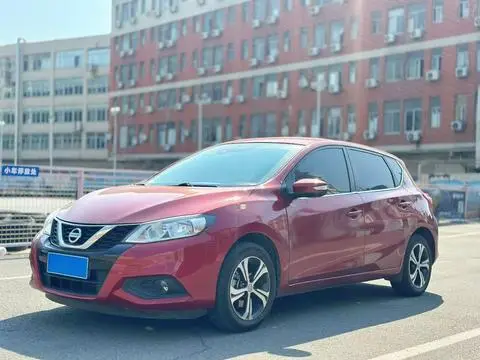 Nissan Tiida 2016 — фото 1