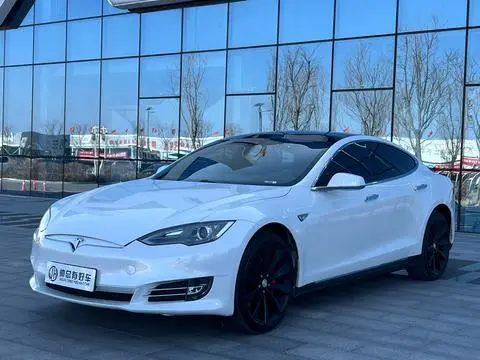 Tesla Model S 2015