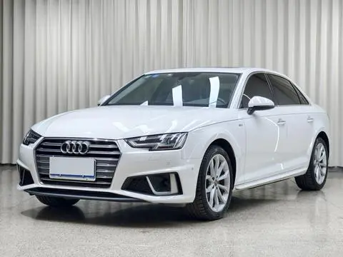 Audi A4L 2019 — фото 1