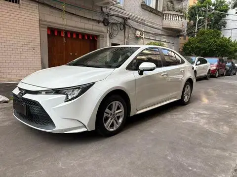 Toyota 雷凌 2019 — фото 1