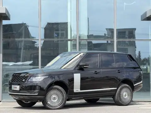 Land Rover 揽胜 2018 — фото 1