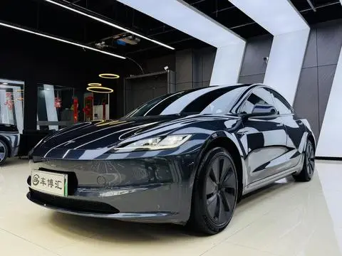 Tesla Model 3 2023 — фото 1