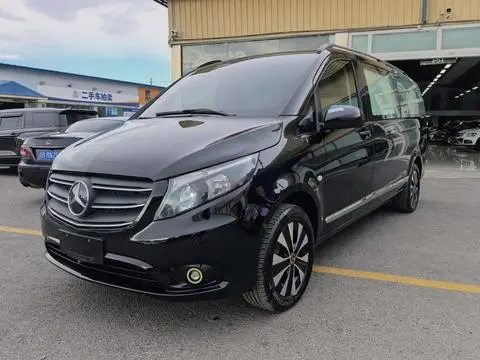 Mercedes-Benz 威霆 2023