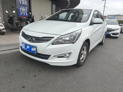 Hyundai 瑞纳 2016