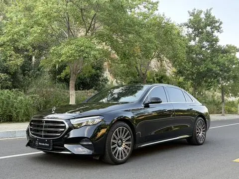 Mercedes-Benz E-Class 2024
