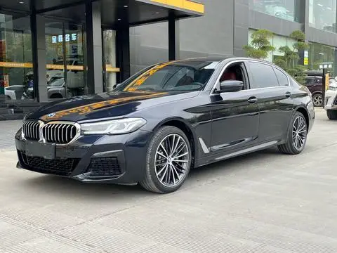 BMW 5 Series 2022 — фото 1