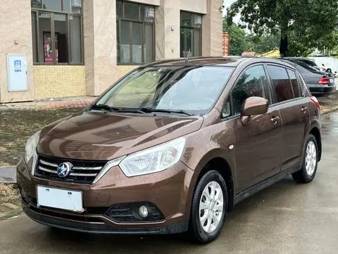 Venucia R50 2016