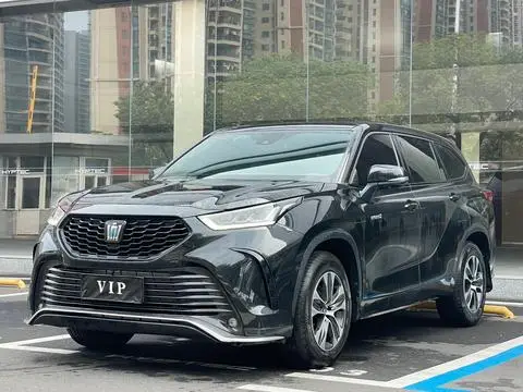 Toyota Crown Kluger 2022