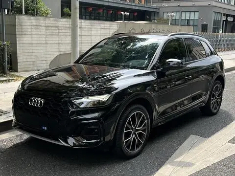 Audi Q5L 2025