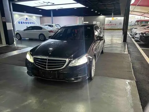 Mercedes-Benz E-Class 2015 — фото 1