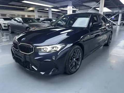 BMW 3 Series 2025 — фото 1