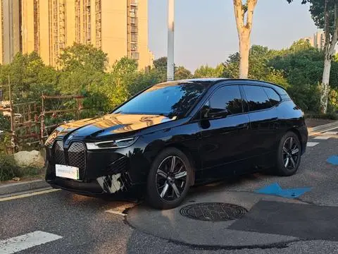 BMW iX 2023