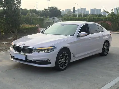 BMW 5 Series 2019 — фото 1