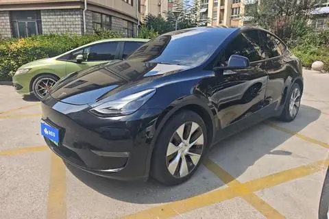 Tesla Model Y 2021 — фото 1