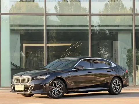 BMW i5 2024