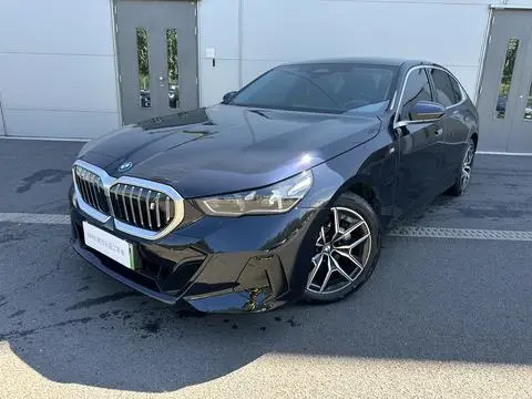 BMW i5 2025