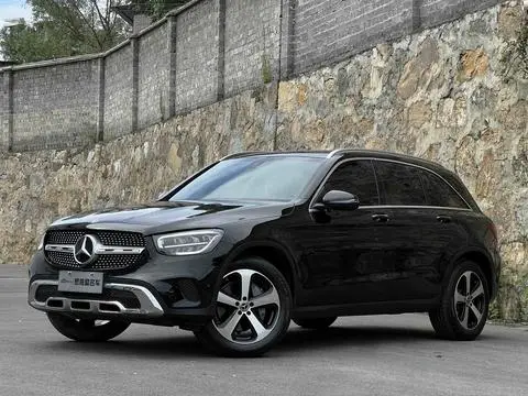 Mercedes-Benz GLC 2022 — фото 1