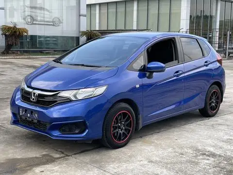 Honda Fit 2018 — фото 1