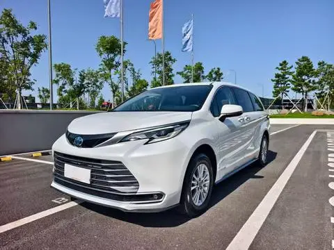Toyota 赛那 2021