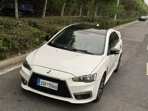 Mitsubishi 翼神 2016