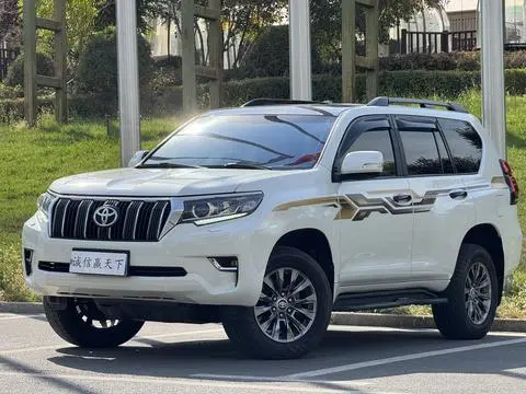 Toyota Prado 2019 — фото 1