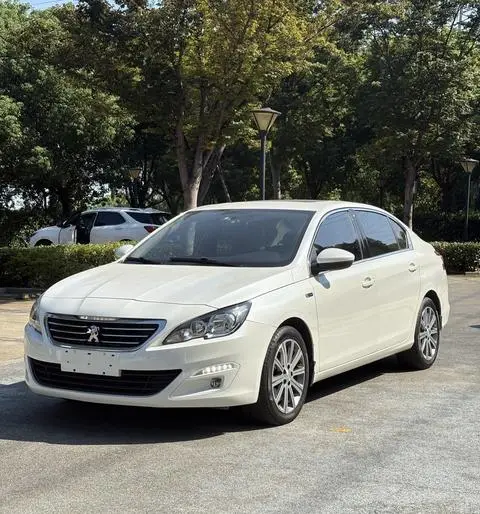 Peugeot 408 2016