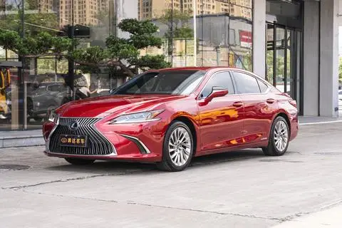 Lexus ES 2018