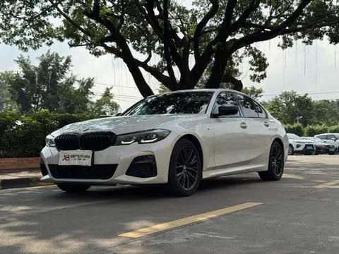 BMW 3 Series 2022 — фото 1