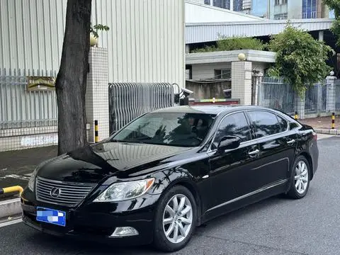 Lexus LS 2006