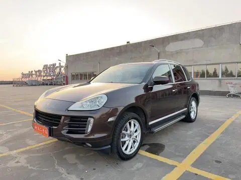 Porsche Cayenne 2010 — фото 1
