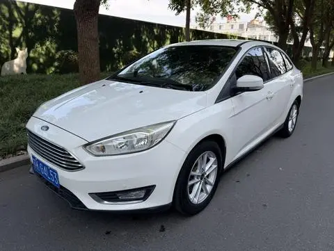 Ford Focus 2015 — фото 1