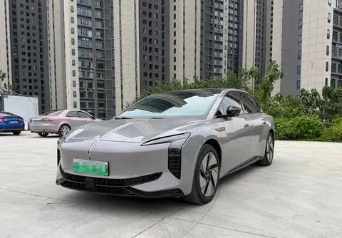 Hongqi EH7 2025