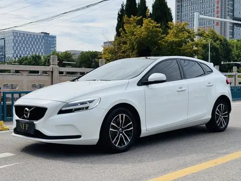 Volvo V40 2017