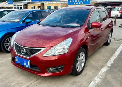 Nissan 骐达TIIDA 2014 — фото 1