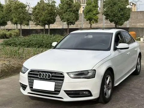 Audi A4L 2015