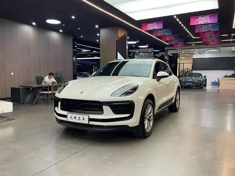 Porsche Macan 2023