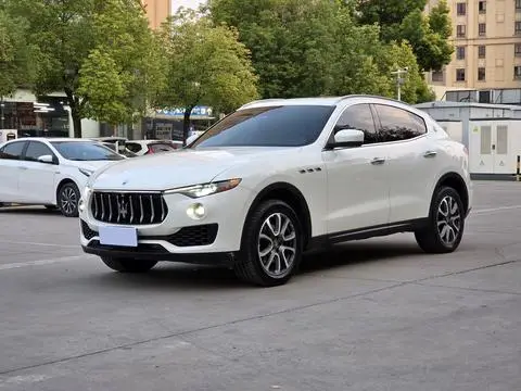 Maserati Levante 2016 — фото 1