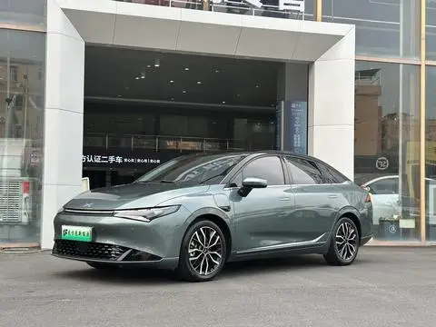 XPeng 小鹏P5 2024