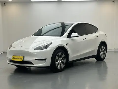 Tesla Model Y 2022 — фото 1