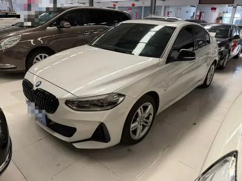 BMW 1 Series 2021