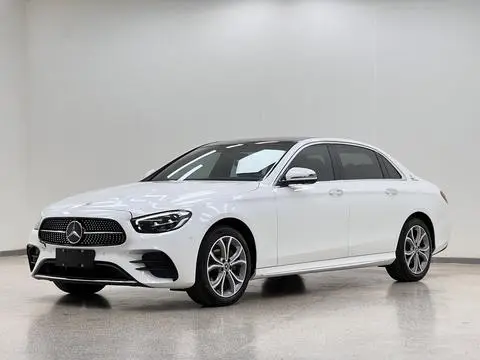 Mercedes-Benz E-Class 2022
