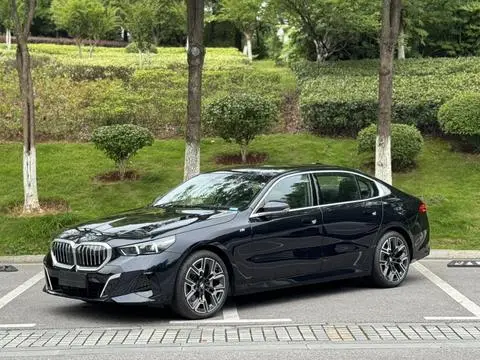 BMW 5 Series 2025