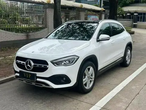 Mercedes-Benz GLA 2023