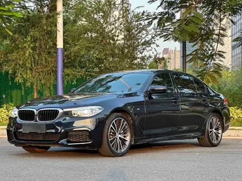 BMW 5 Series 2019 — фото 1