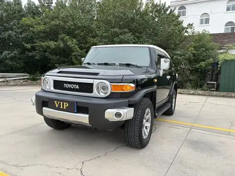 Toyota FJ 酷路泽 2020