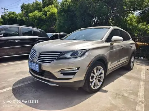 Lincoln MKC 2014 — фото 1