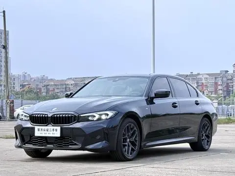 BMW 3 Series 2025 — фото 1