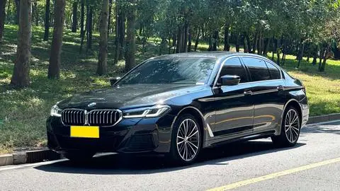 BMW 5 Series 2022
