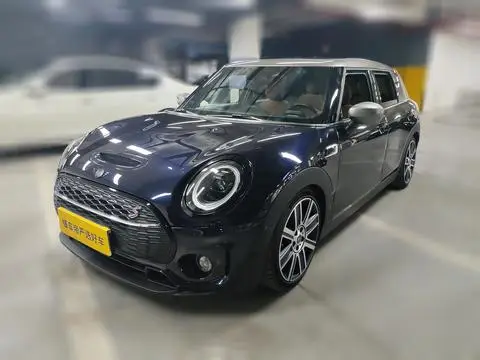 MINI CLUBMAN 2023